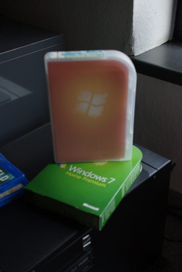 Verpackungsbild 2 (wieder mit HTPC)