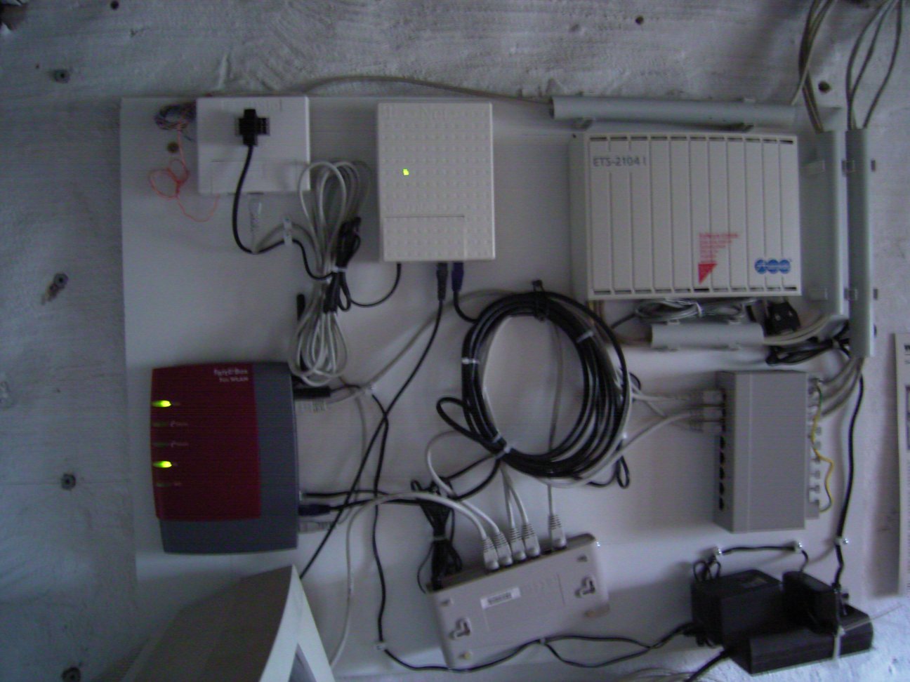 lan2-klein.jpg