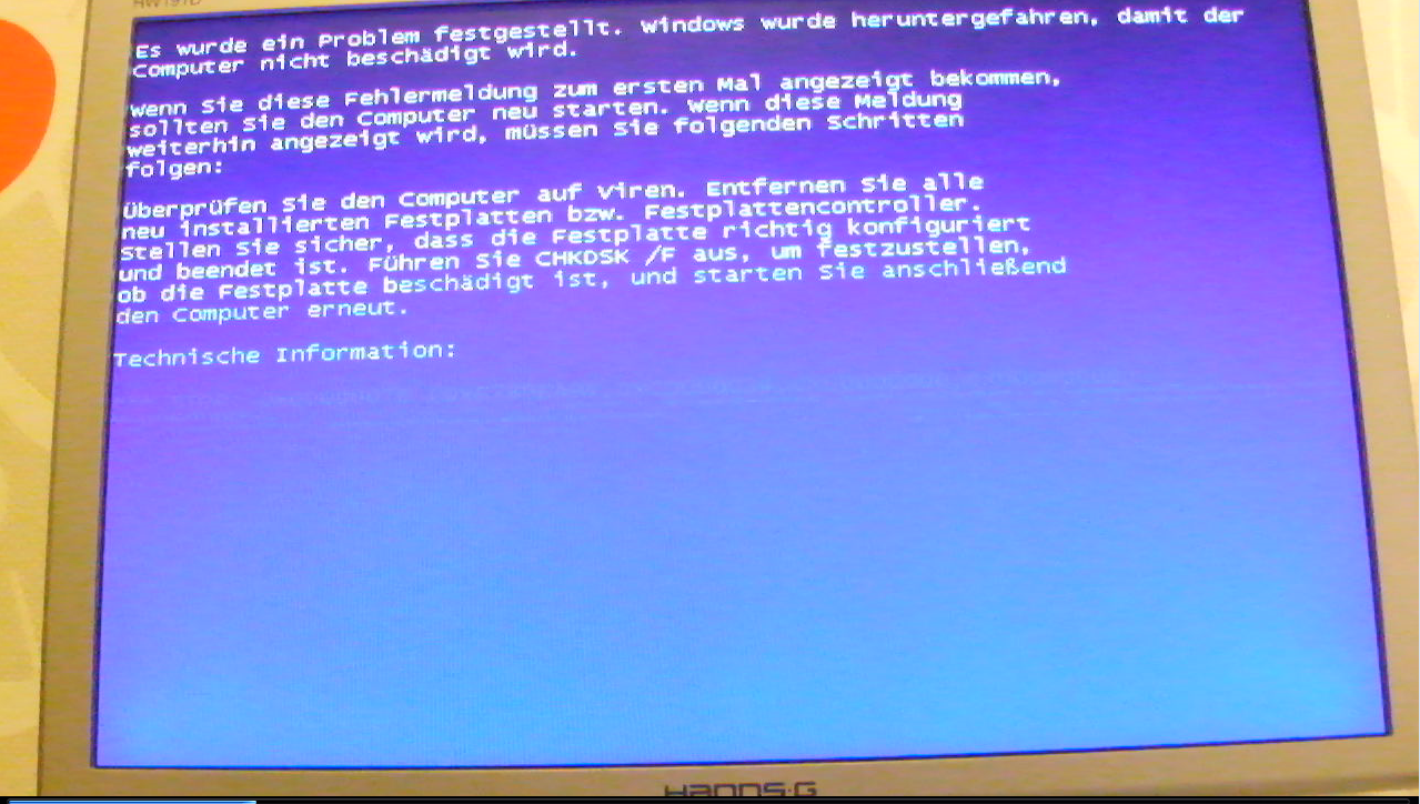 hier der Bluescreen!!